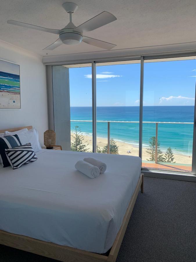 Pacific Regis Beachfront Holiday Apartments Gold Coast Kültér fotó