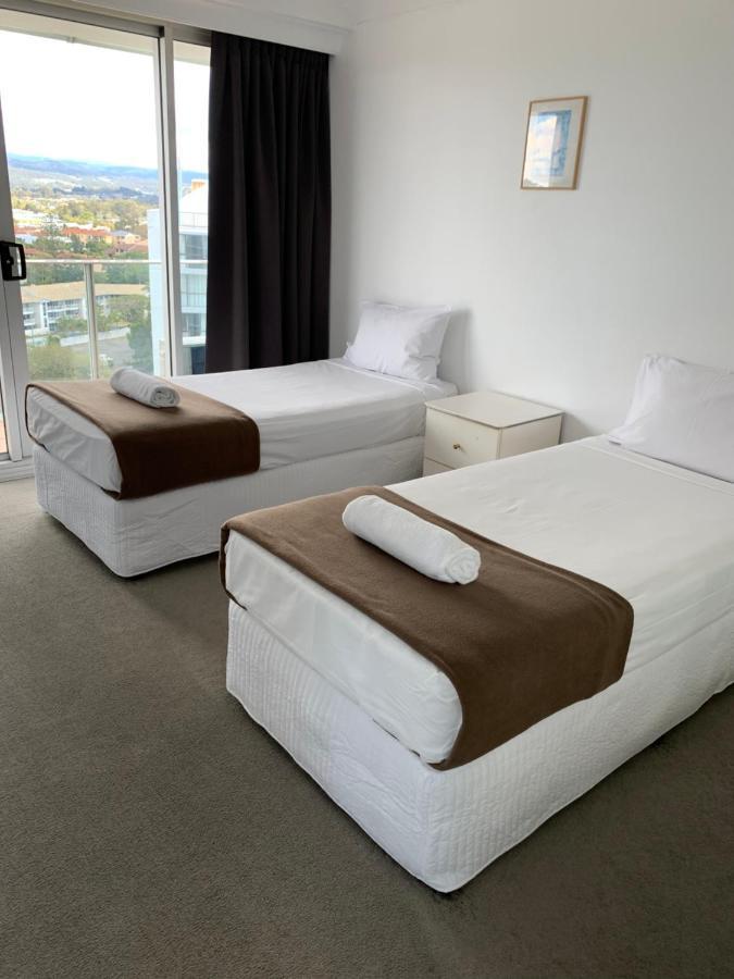 Pacific Regis Beachfront Holiday Apartments Gold Coast Kültér fotó