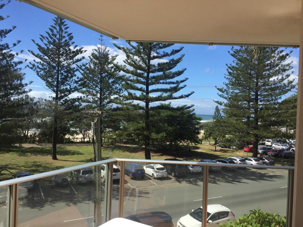 Pacific Regis Beachfront Holiday Apartments Gold Coast Kültér fotó